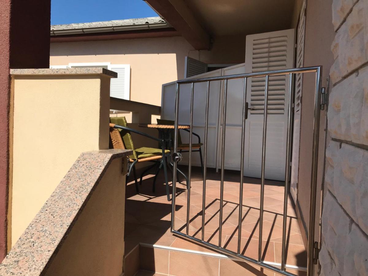 Summer Rooms Baska Экстерьер фото